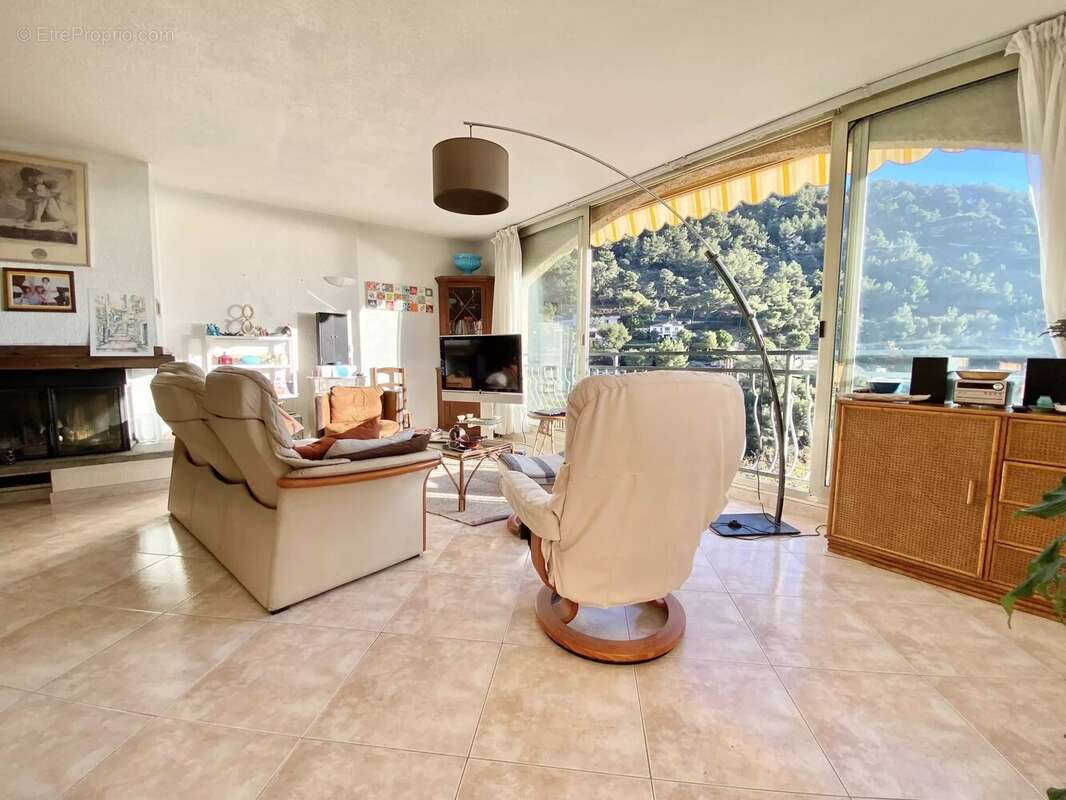 Appartement à ROQUEBRUNE-CAP-MARTIN