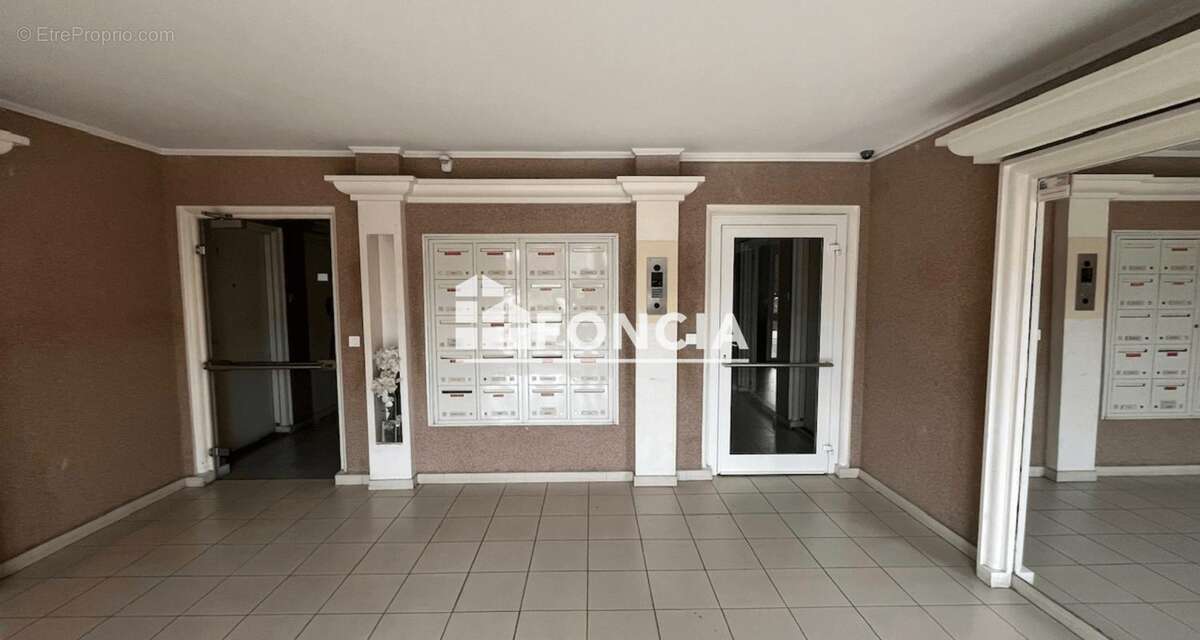Antigone port juvenal t1 de 32 m2 avec balcon - photo 7