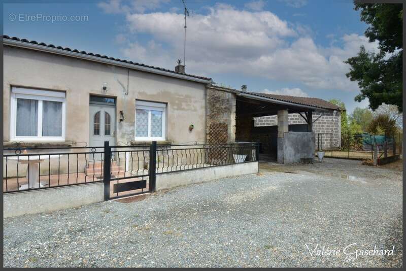 Maison à SAINT-SEURIN-SUR-L'ISLE