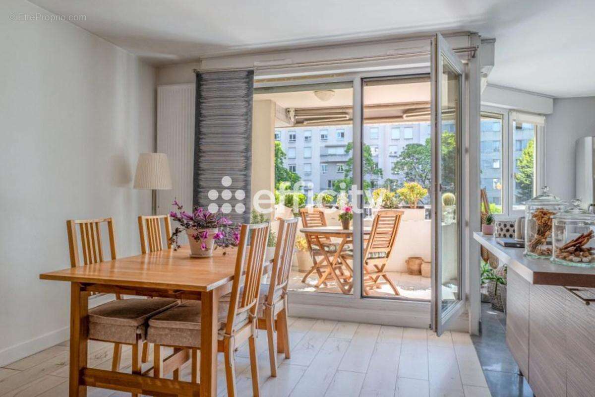 Appartement à LYON-4E