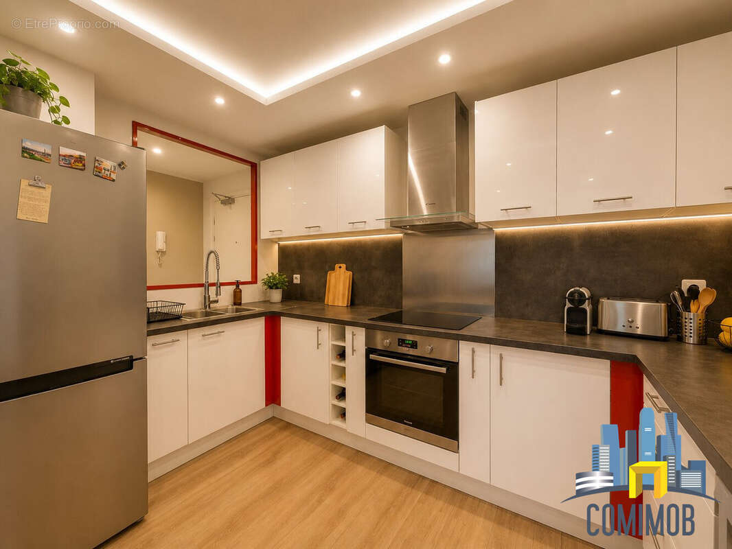 Appartement à COURBEVOIE