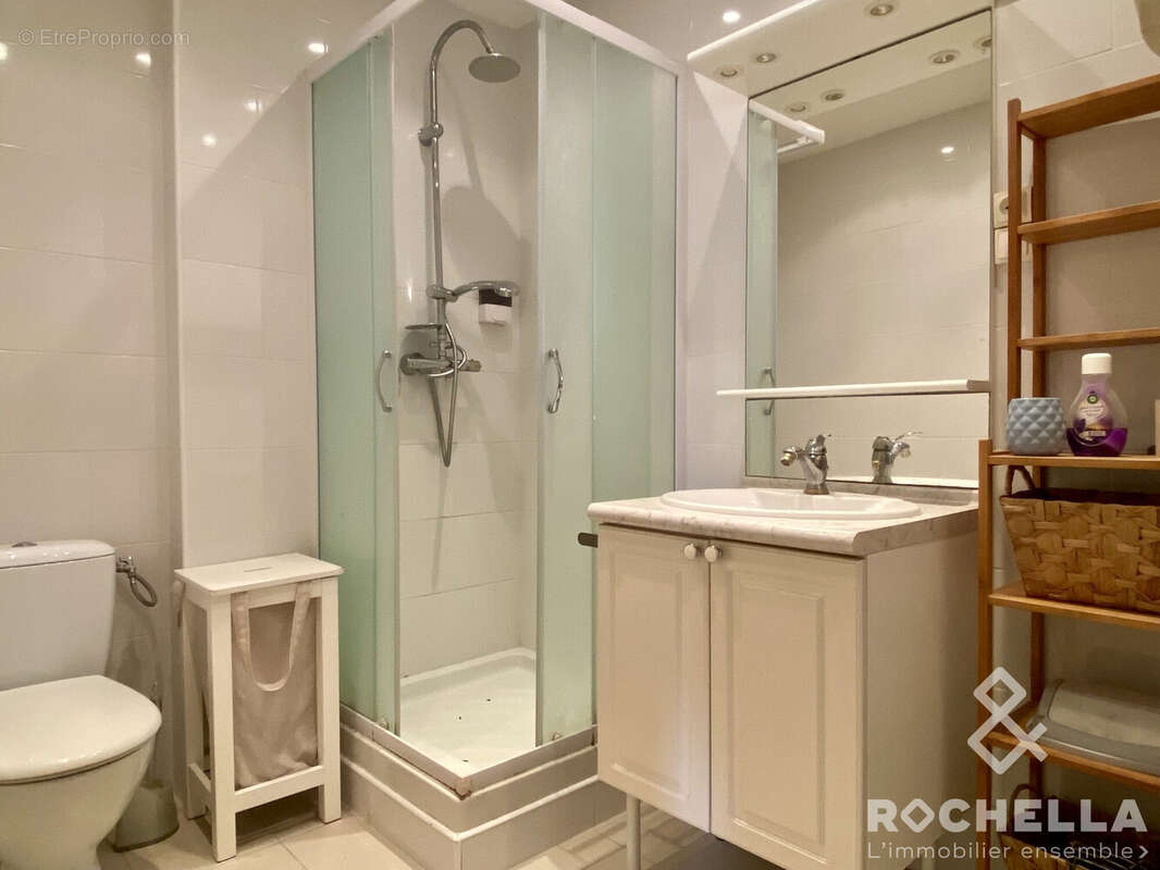 Appartement 43 m² à Rochefort  - photo 6