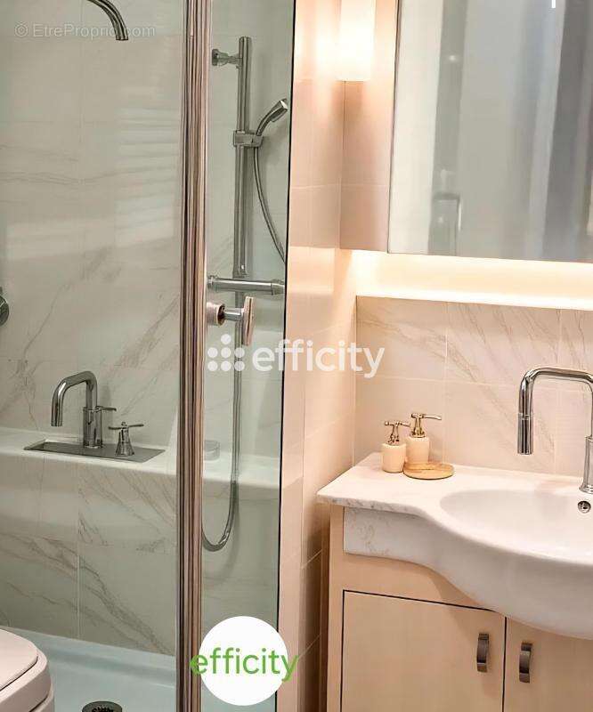 Appartement à GRIMAUD