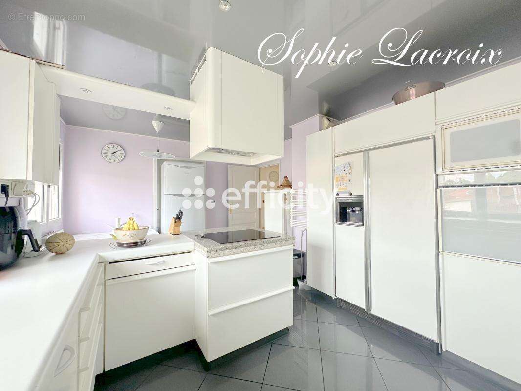 Appartement à LE PEAGE-DE-ROUSSILLON
