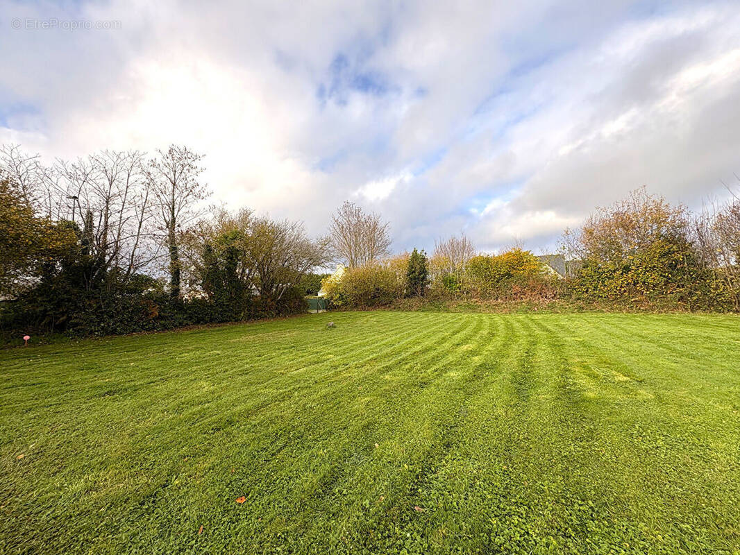 Terrain à GOUESNACH