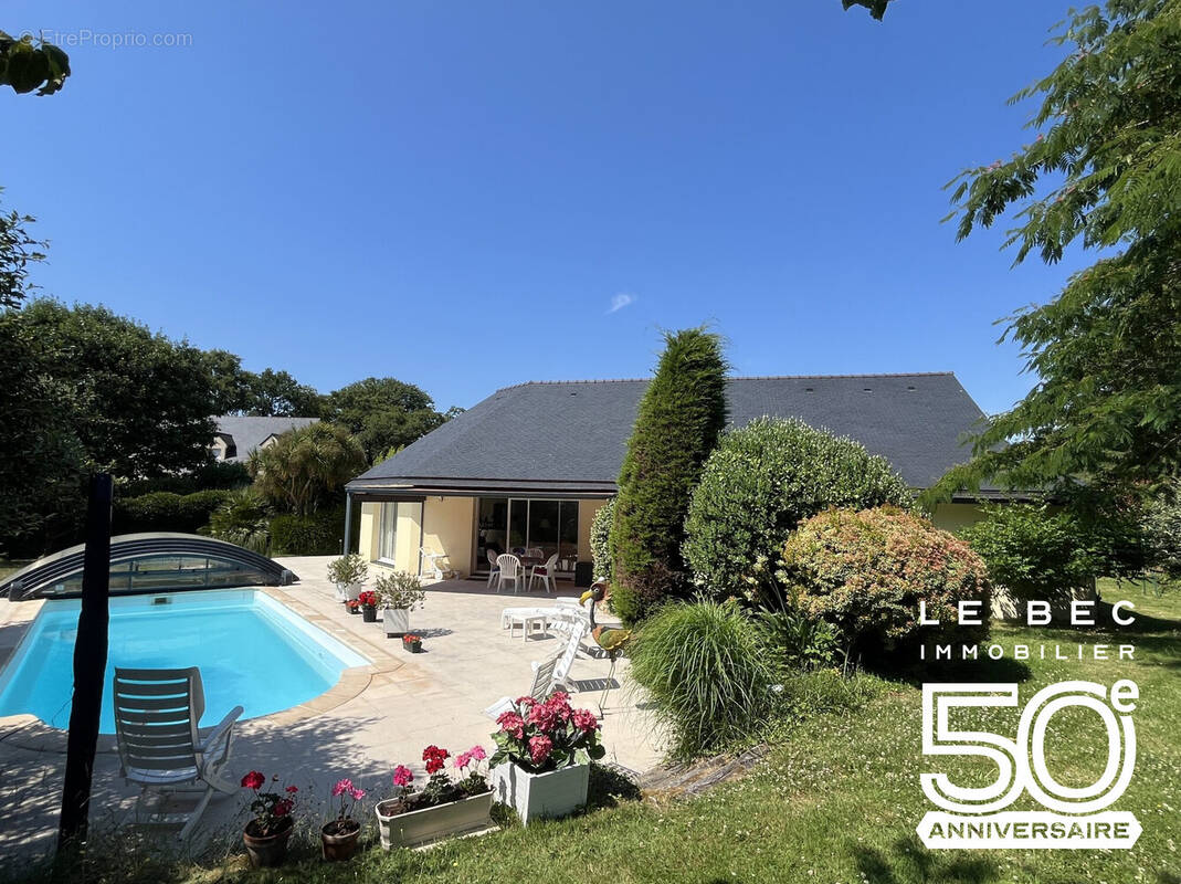 Maison 6 pièces 150 m² · à Saint-Ave · 150 m² · 795 000 €