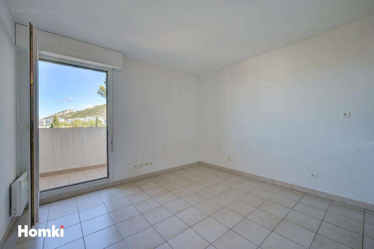 Appartement à MARSEILLE-9E
