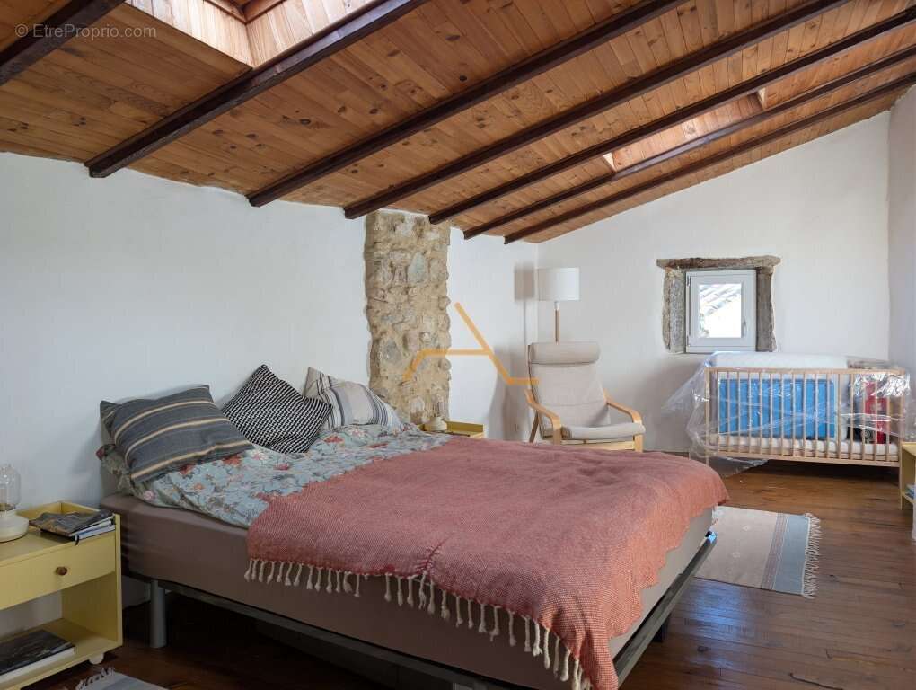Maison à DIEULEFIT