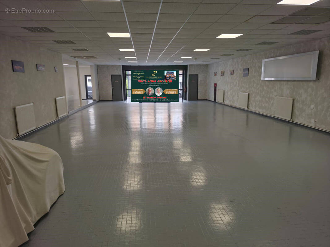 Photo 1 - Parking à BERLAIMONT