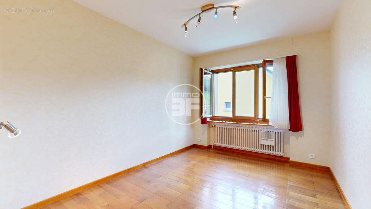 Maison 228 m² à Hegenheim  - photo 9