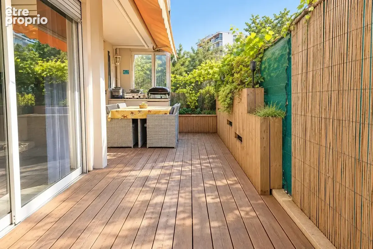 Antibes : 4 pièces avec extérieur d'environ 30 m², parking et cave - photo 2