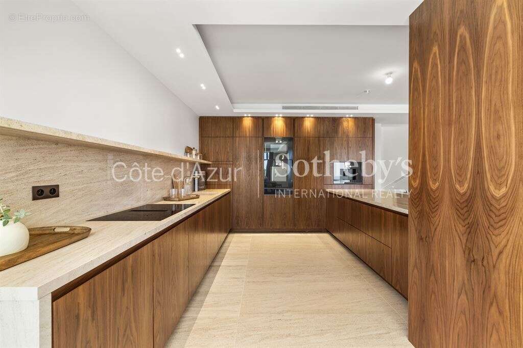 Villa contemporaine avec vue mer panoramique à Nice Mont Boron, face à Villefranche-sur-Mer - photo 13