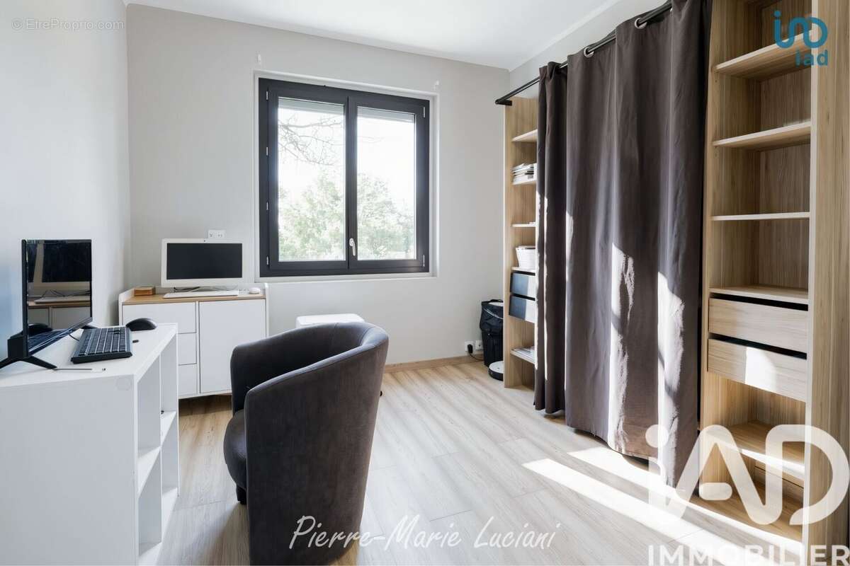 Photo 8 - Maison à LA MOTTE-D'AIGUES