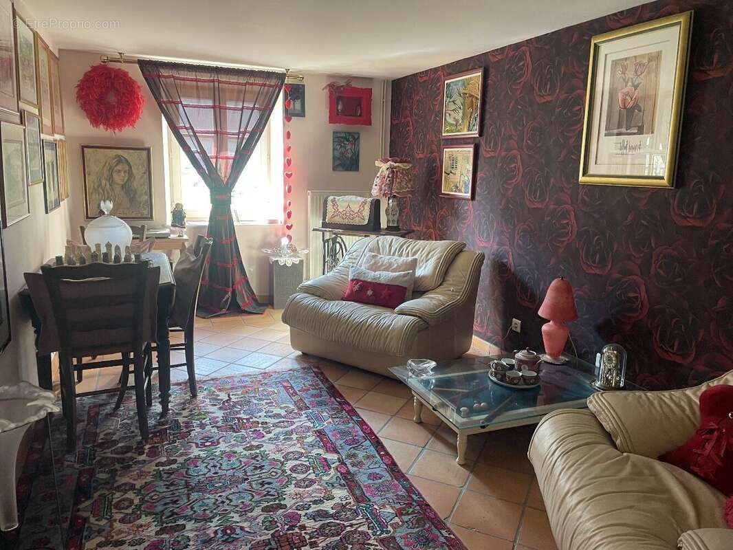 Maison à CIREY-SUR-VEZOUZE