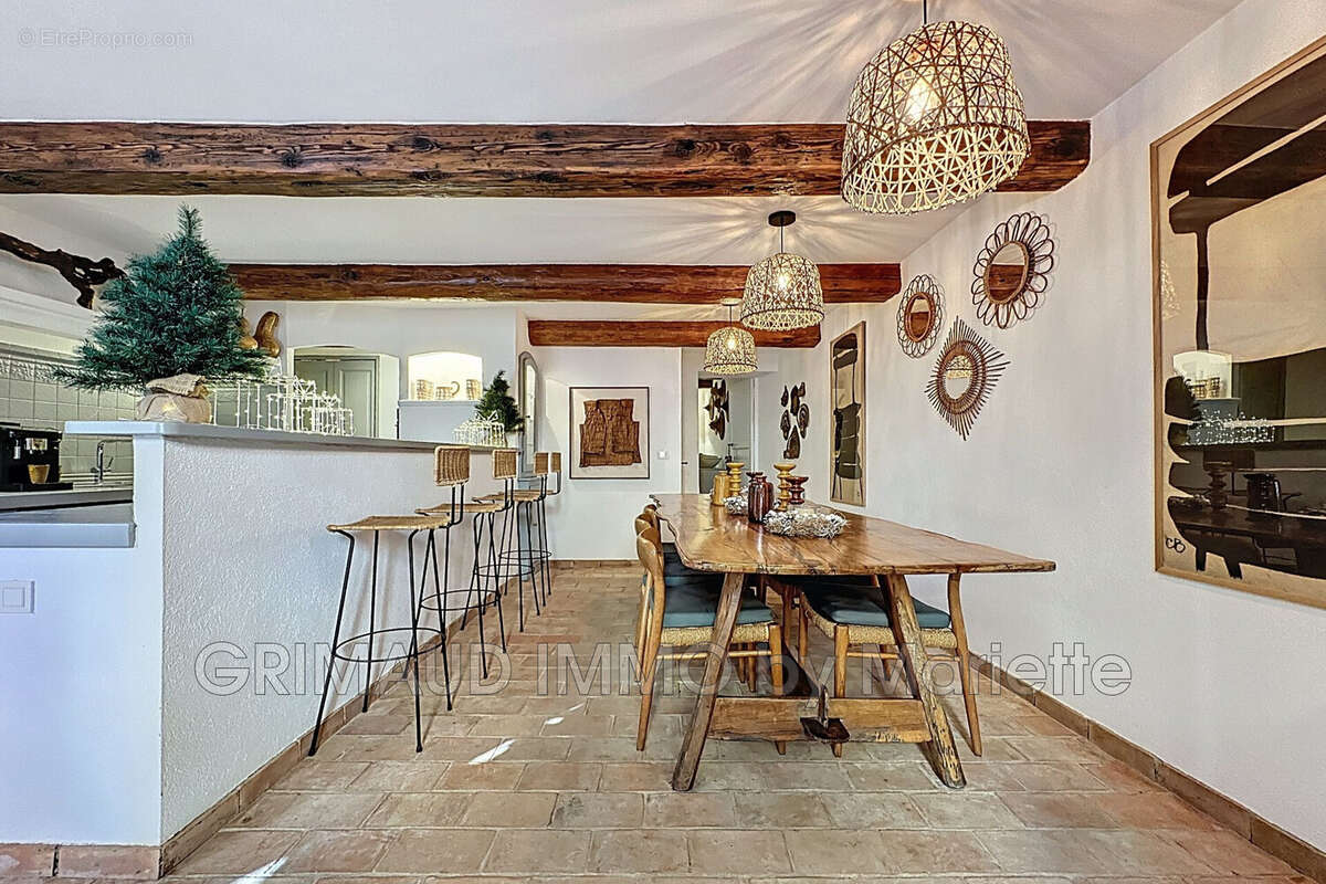 Maison à LA GARDE-FREINET