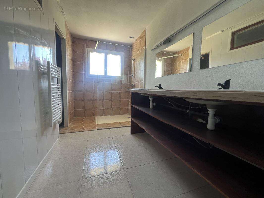 Maison 113 m² à Saint-Clar-De-Riviere  - photo 5