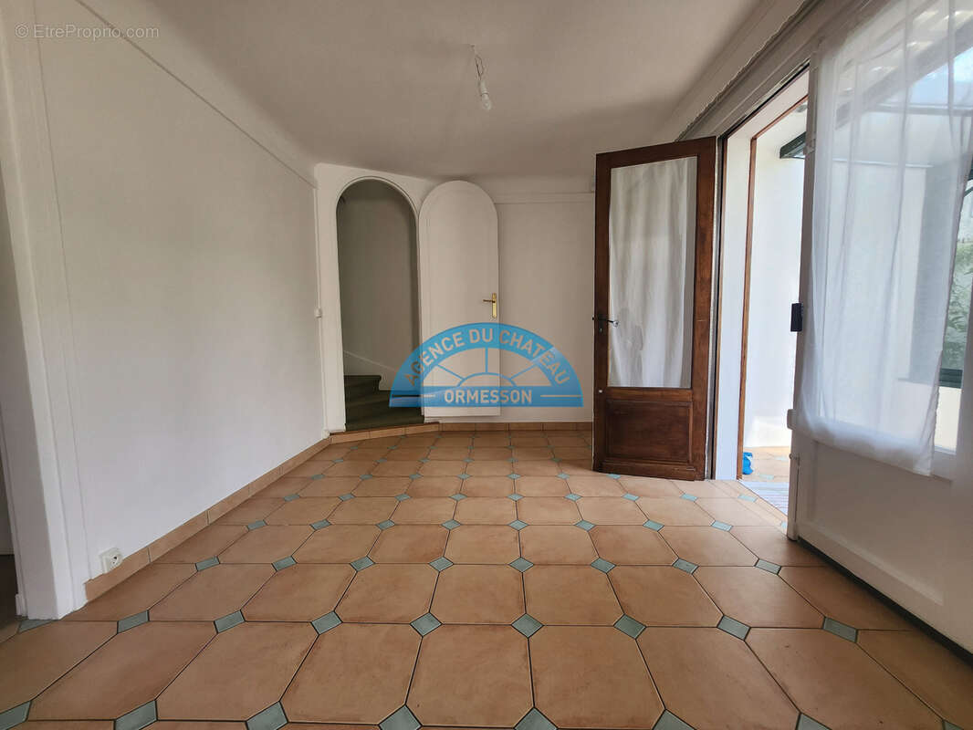 Maison à ORMESSON-SUR-MARNE