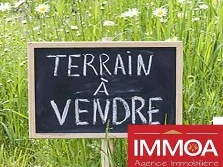 Terrain à LE TAMPON