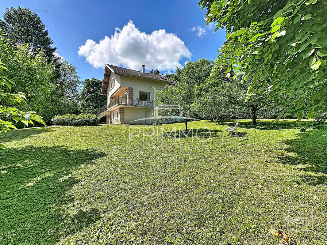 Maison à SAINT-CYR-AU-MONT-D'OR