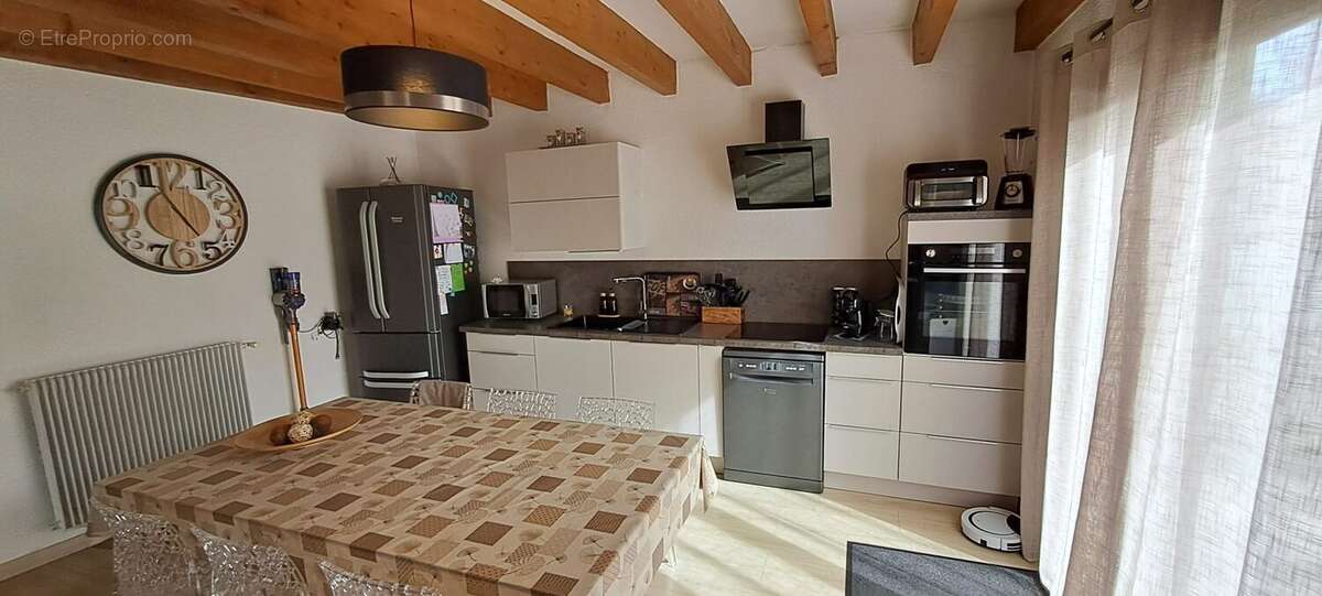 Maison à GLAINE-MONTAIGUT