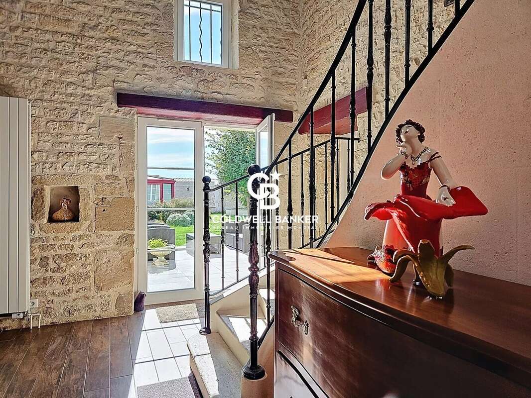 Maison à SAINT-JEAN-D&#039;ANGELY