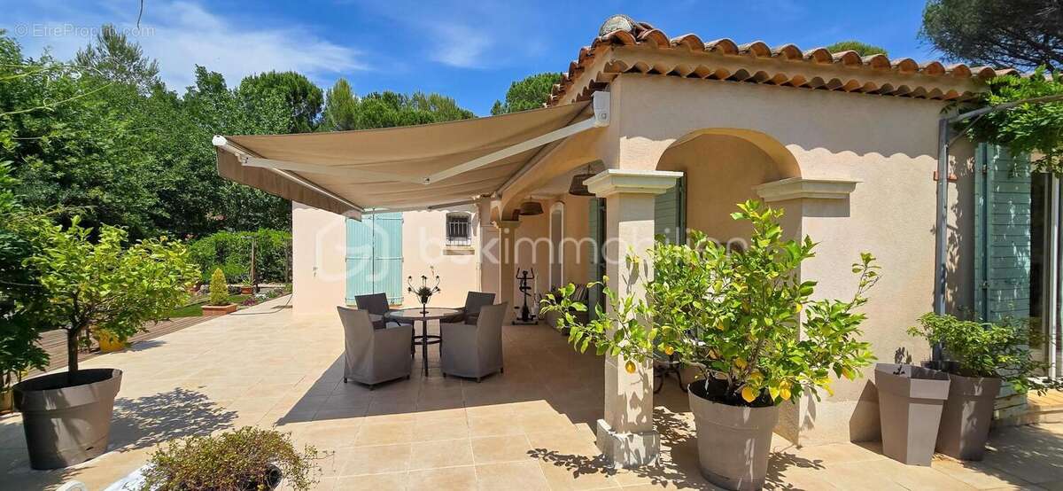 Maison à LA MOTTE