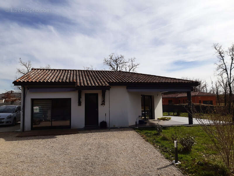 Maison à MONTDOUMERC