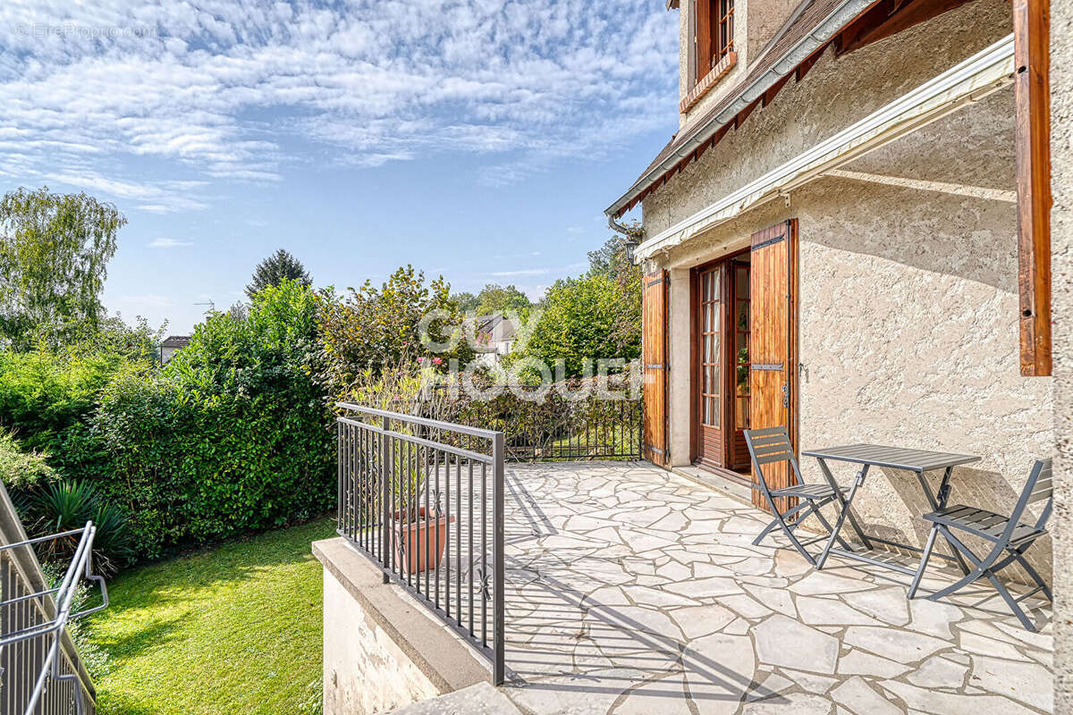 Maison à AUBERGENVILLE