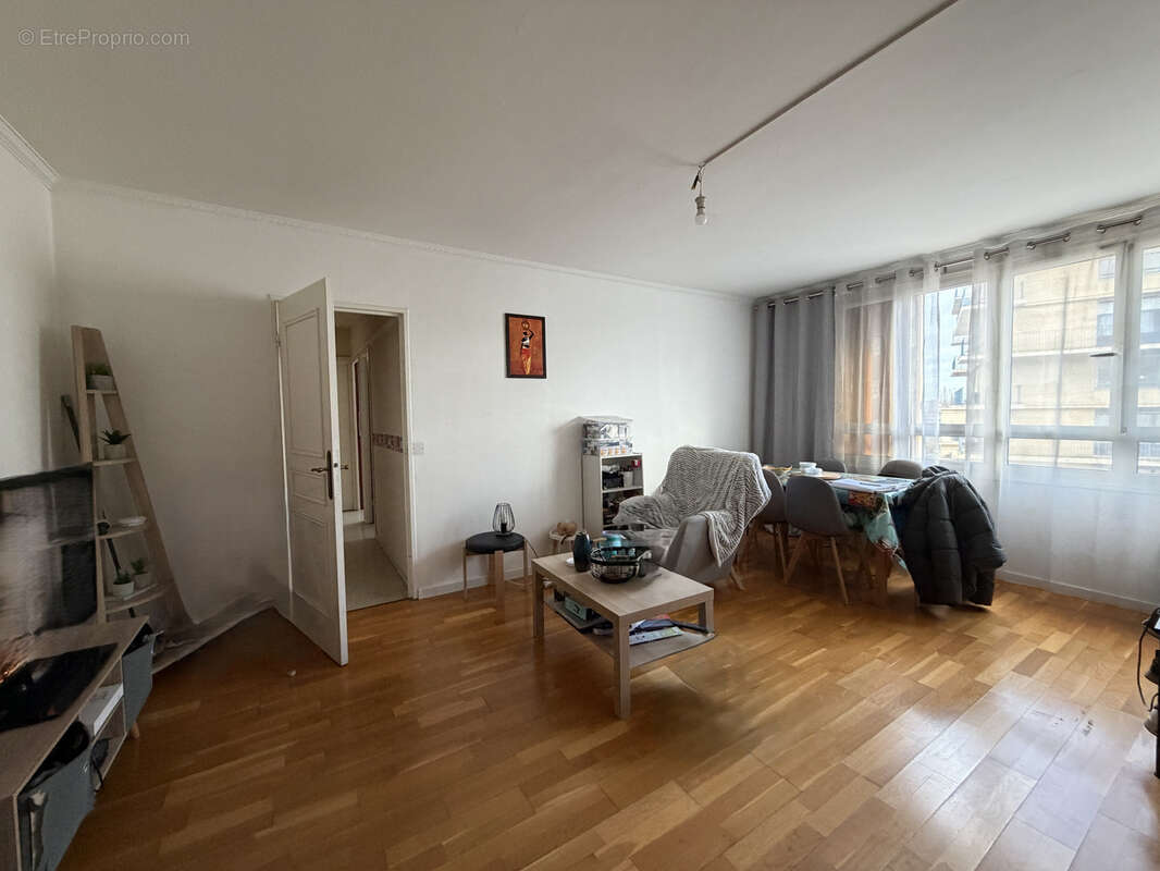 Appartement à MANTES-LA-JOLIE