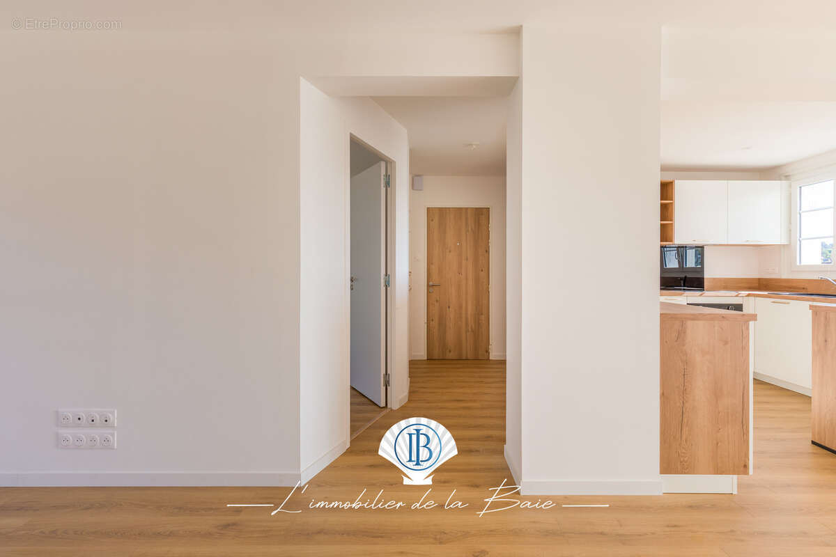 Appartement rénové - Cœur de bourg, Erquy 74 m2 - photo 9