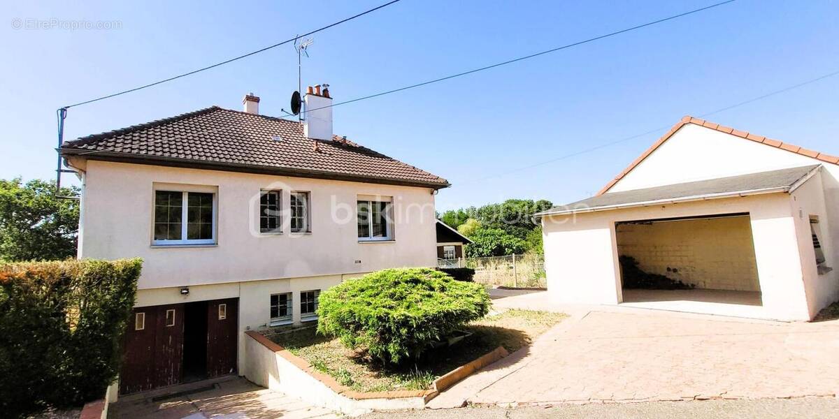 Maison à MONTIGNY-LE-GANNELON