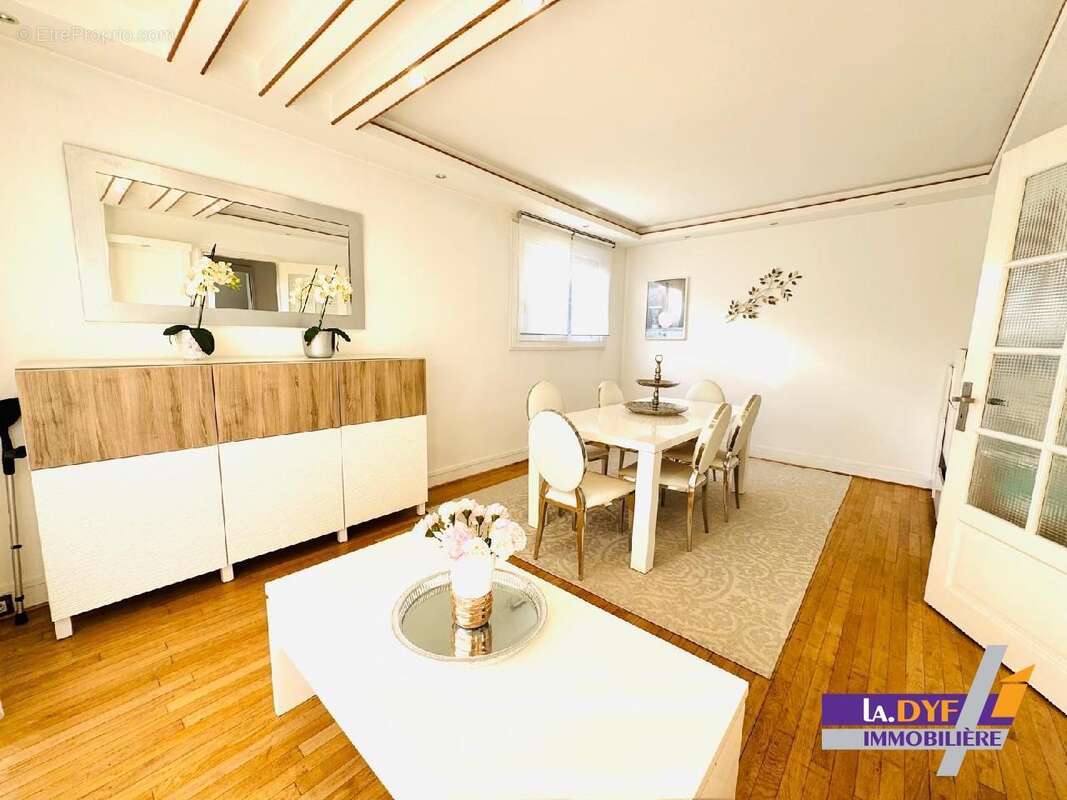 Maison à AULNAY-SOUS-BOIS