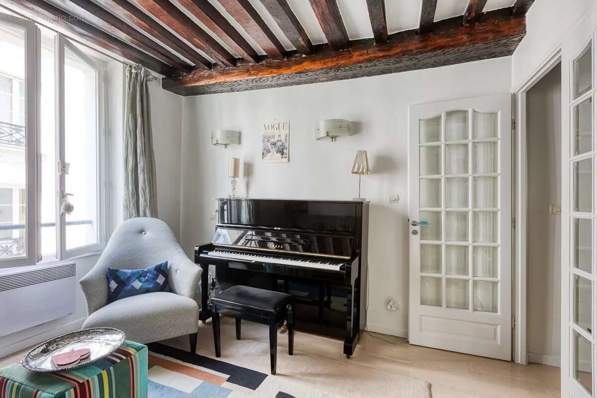 Appartement à PARIS-7E