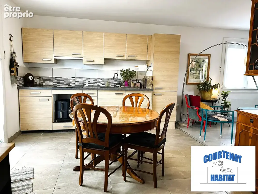 Maison 5 pièces 110 m² à vendre à Courtenay (45320) - photo 3