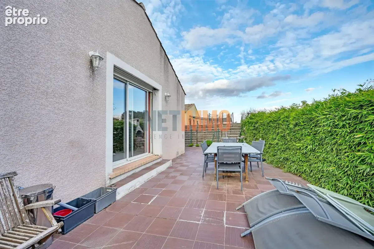 AIMARGUES - Villa F5 90m2 - garage - piscine - photo 19