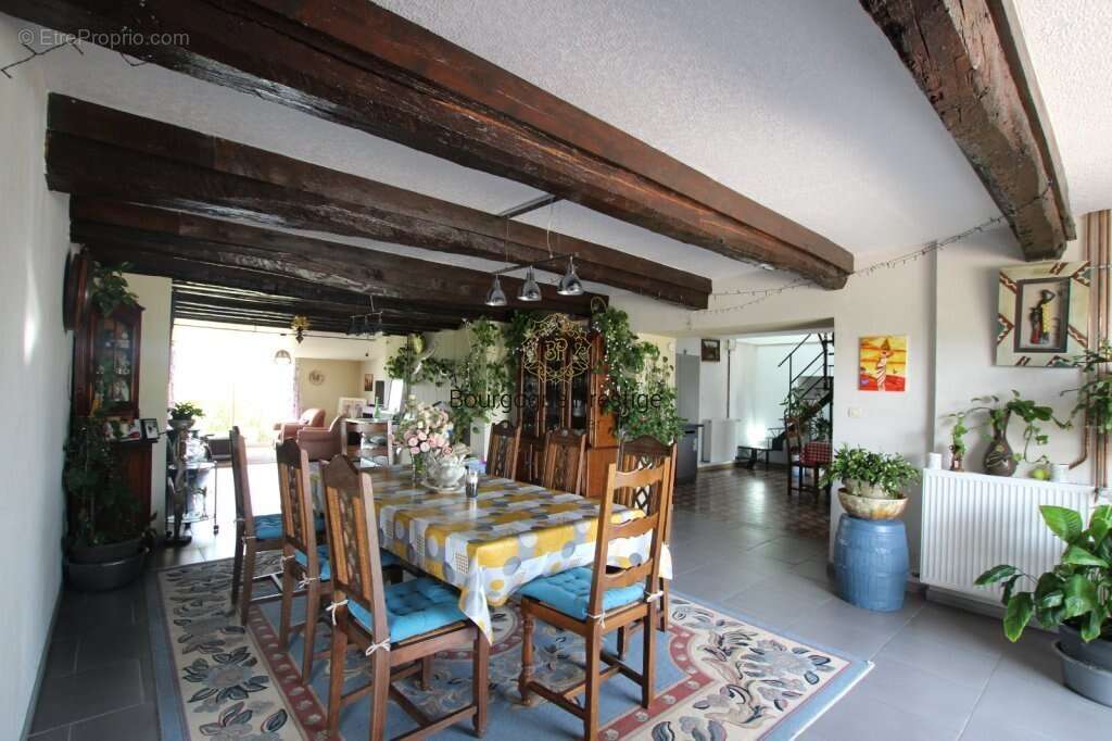 Maison à CUISERY