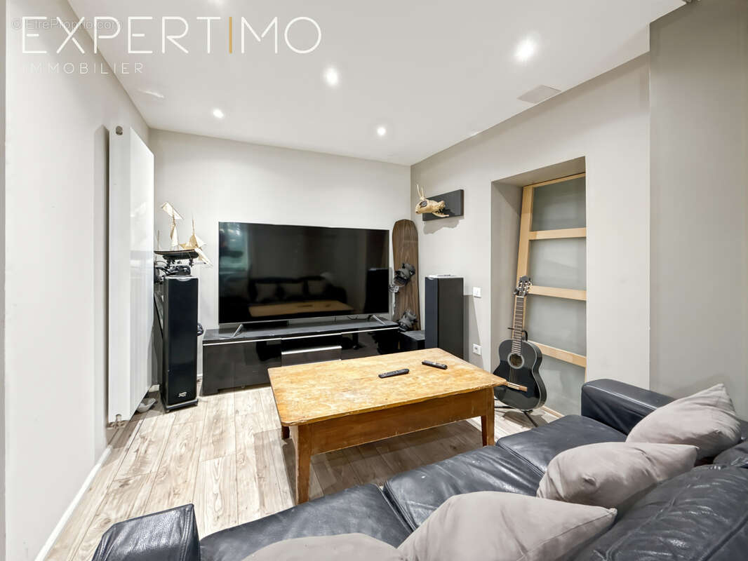 Immeuble à vendre à Roquebrun au bord de l'Orb - photo 9
