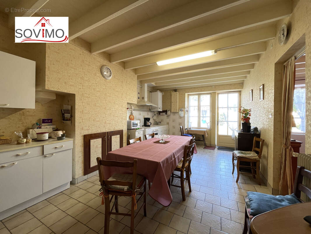 Maison à BERNAC