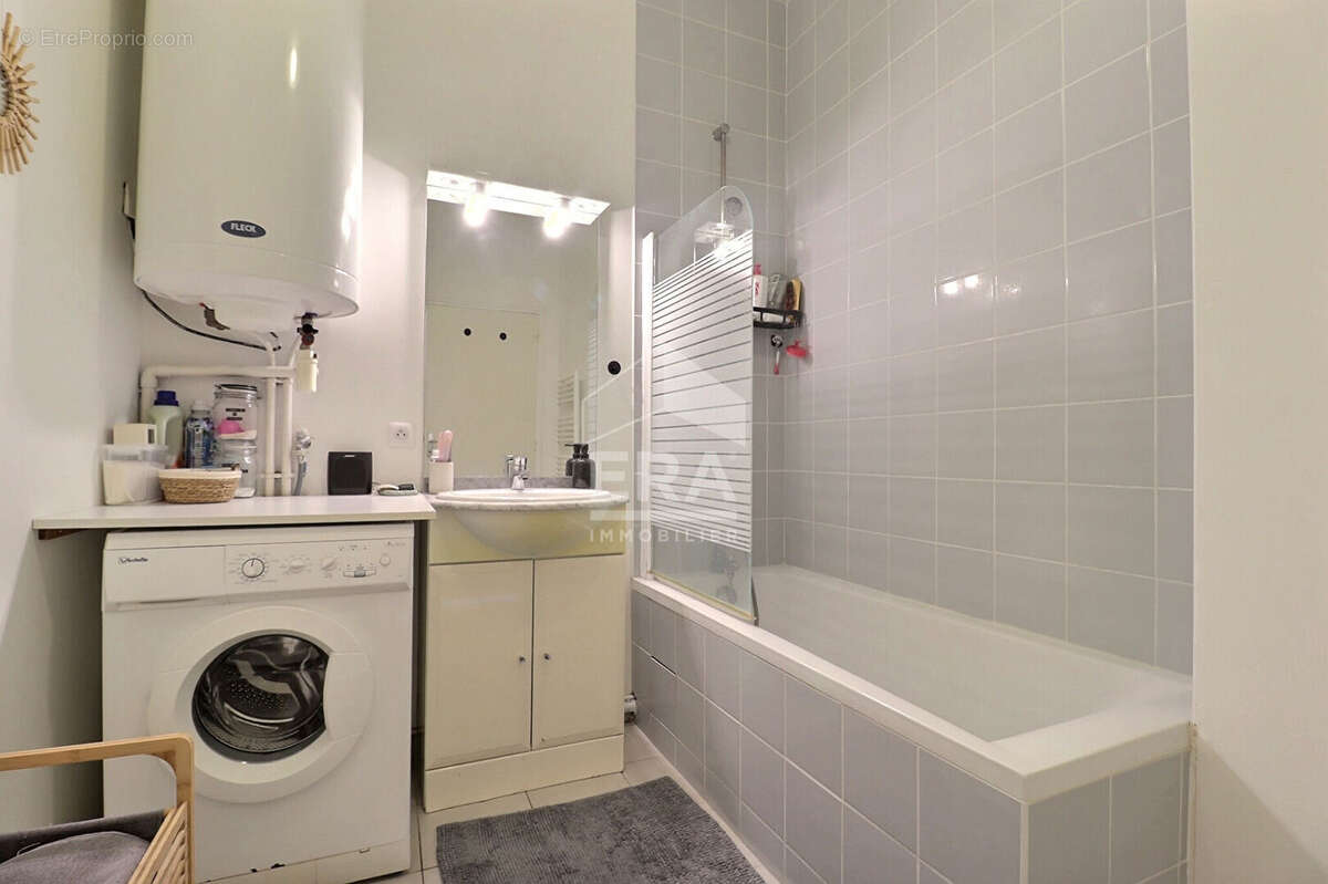 Appartement à MORIGNY-CHAMPIGNY