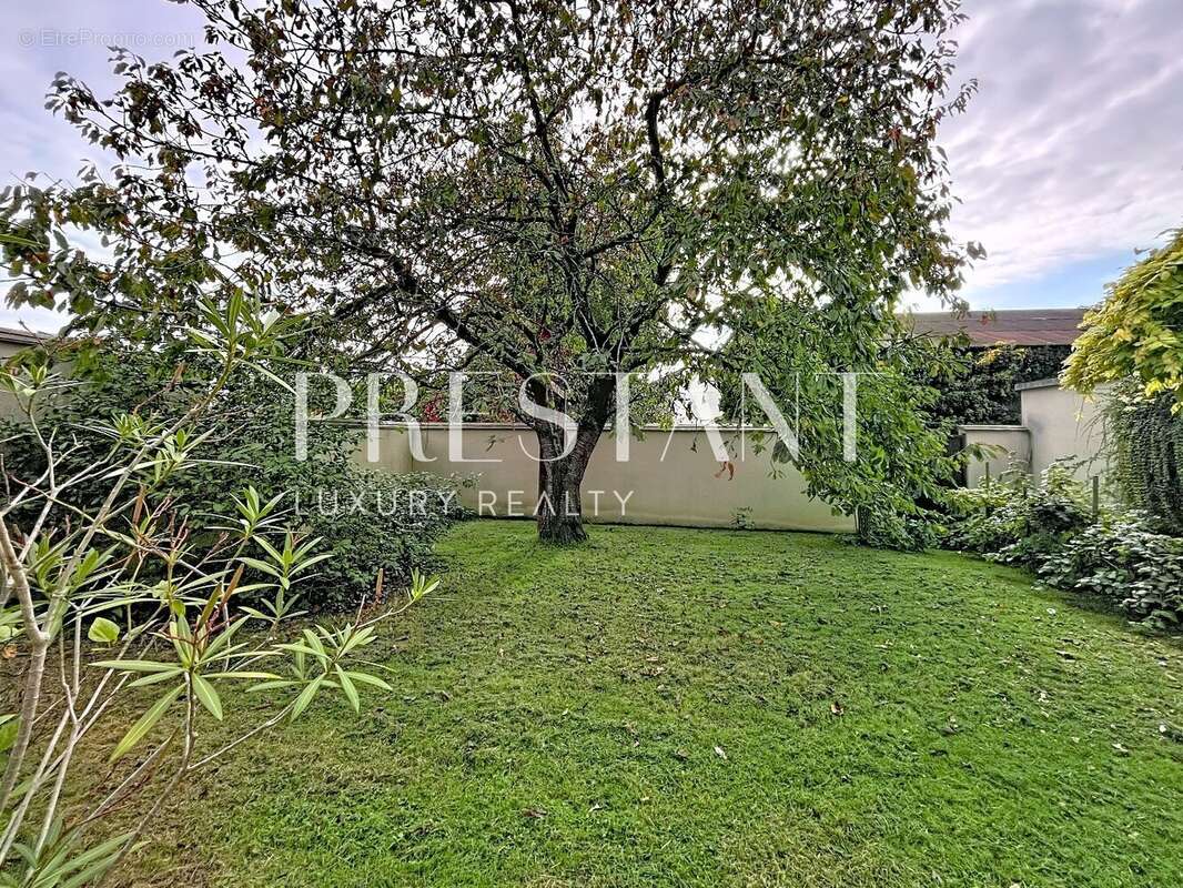 Maison à LE CHESNAY