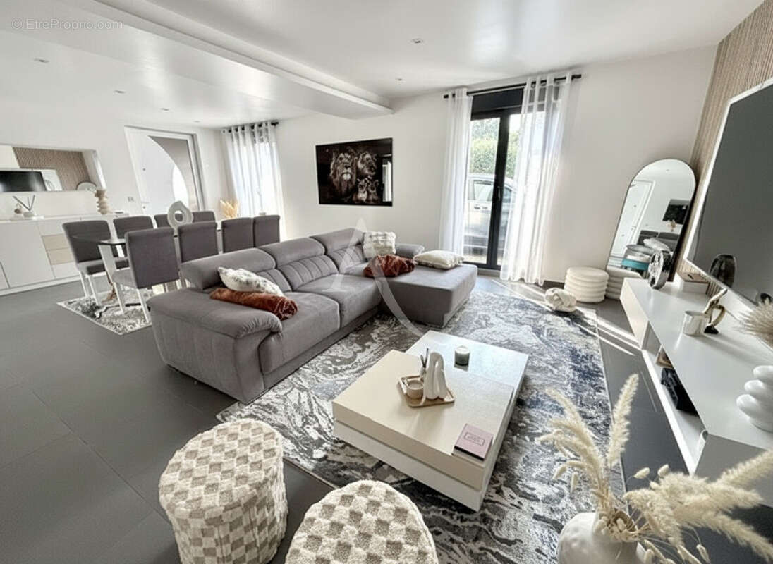 Maison Villeneuve Saint Denis 6 pièces 179 m2 - photo 6