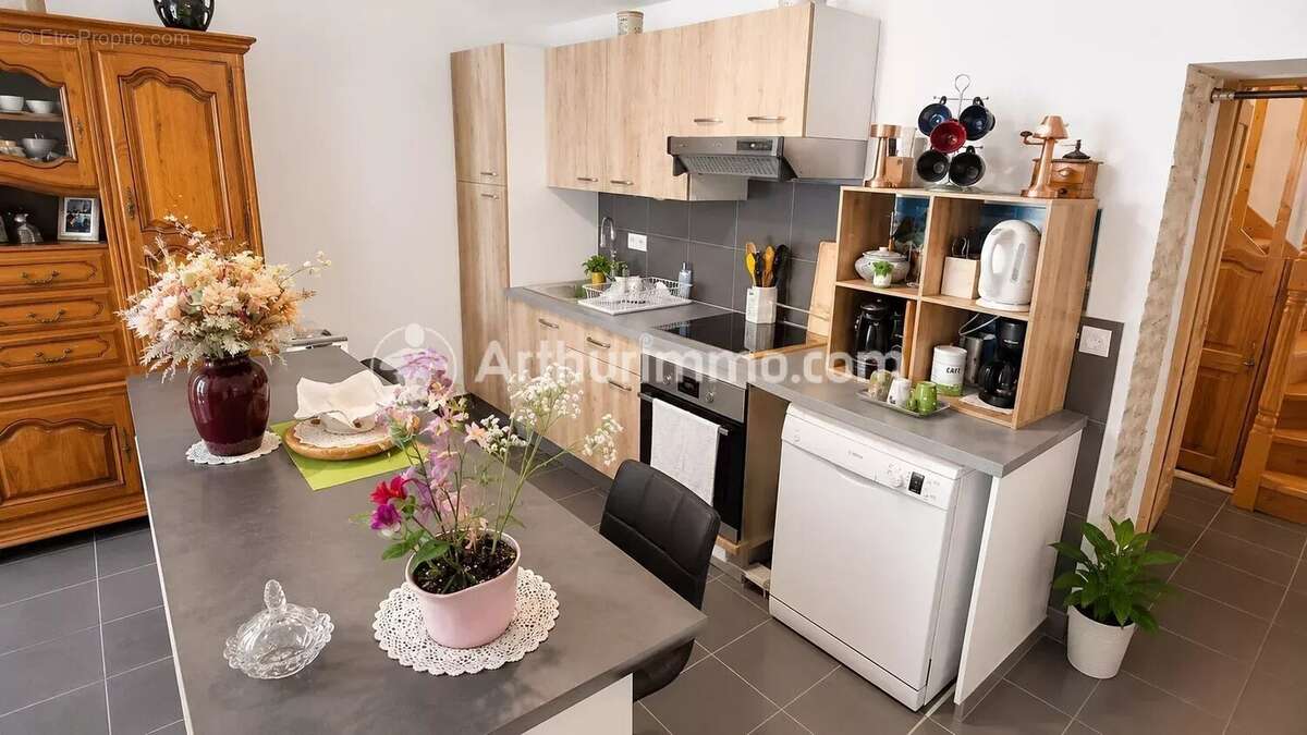 Maison de ville 111m² 4 pièces, 2 chambres - photo 3