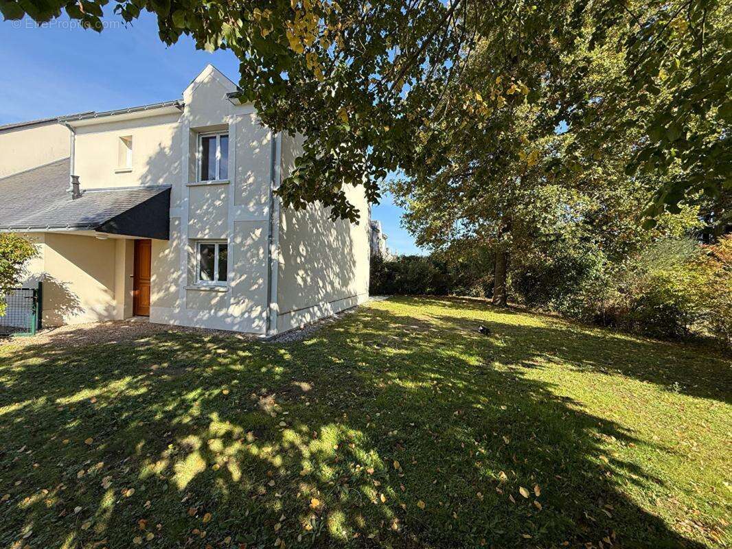 Maison à SAINT-SYLVAIN-D&#039;ANJOU