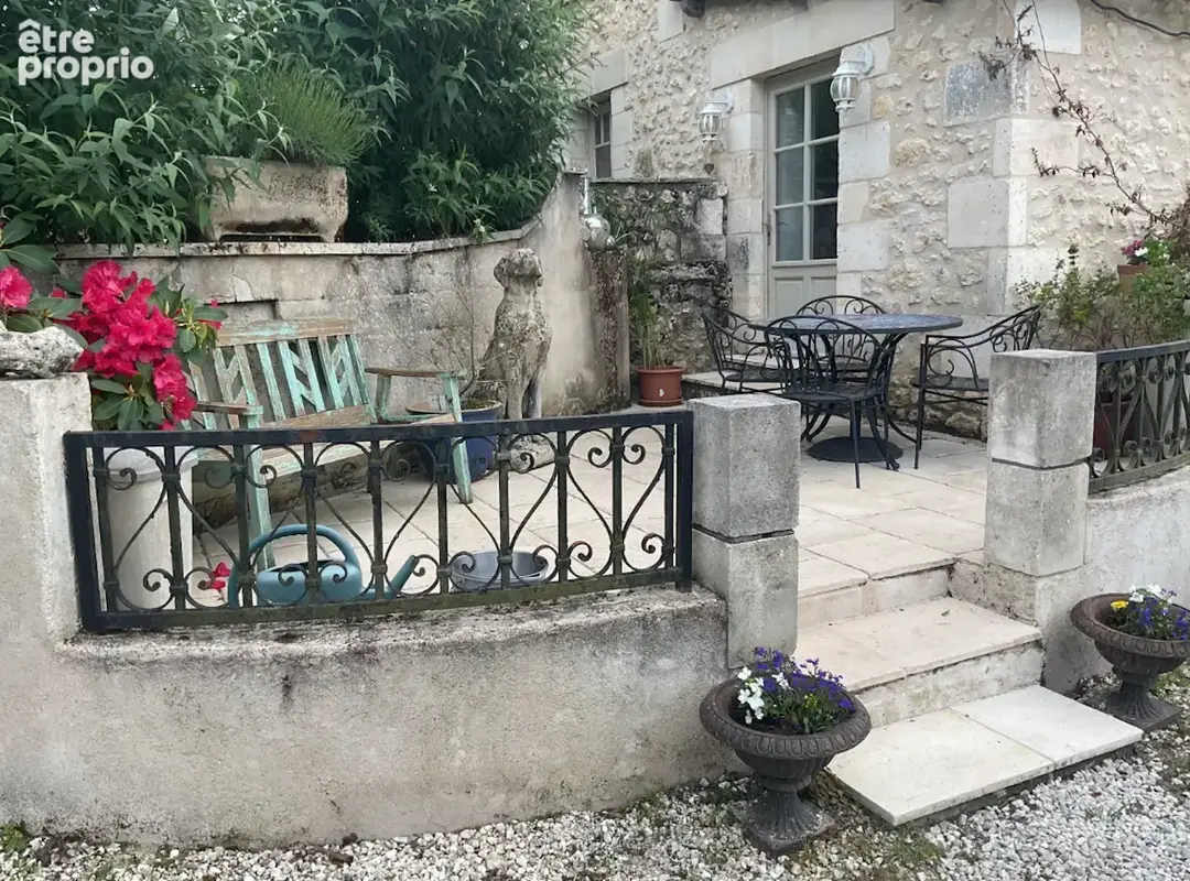 2 maisons en pierre renovée au calme, avec atelier sur terrain d'environ 1500m2 - photo 5