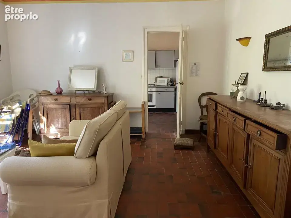  LONGERE ST ESTEPHE 3 CHAMBRES SUITE PARENTALE, UN STUDIO,