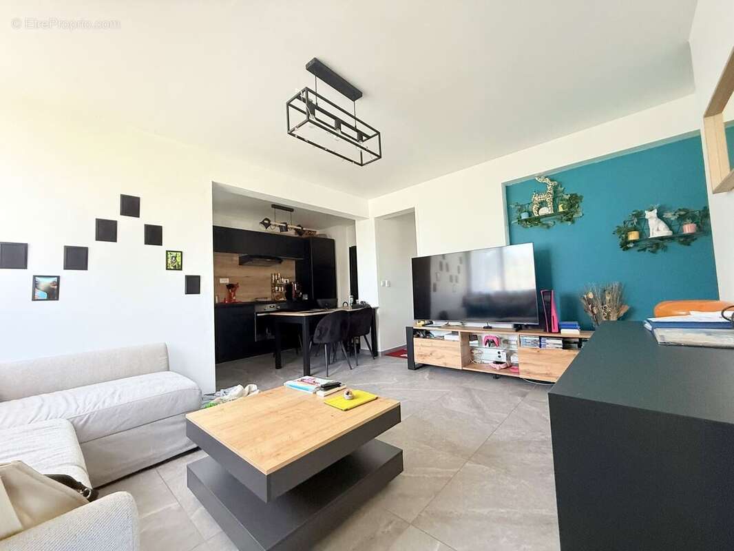 Appartement 55 m² à Marignane  - photo 3