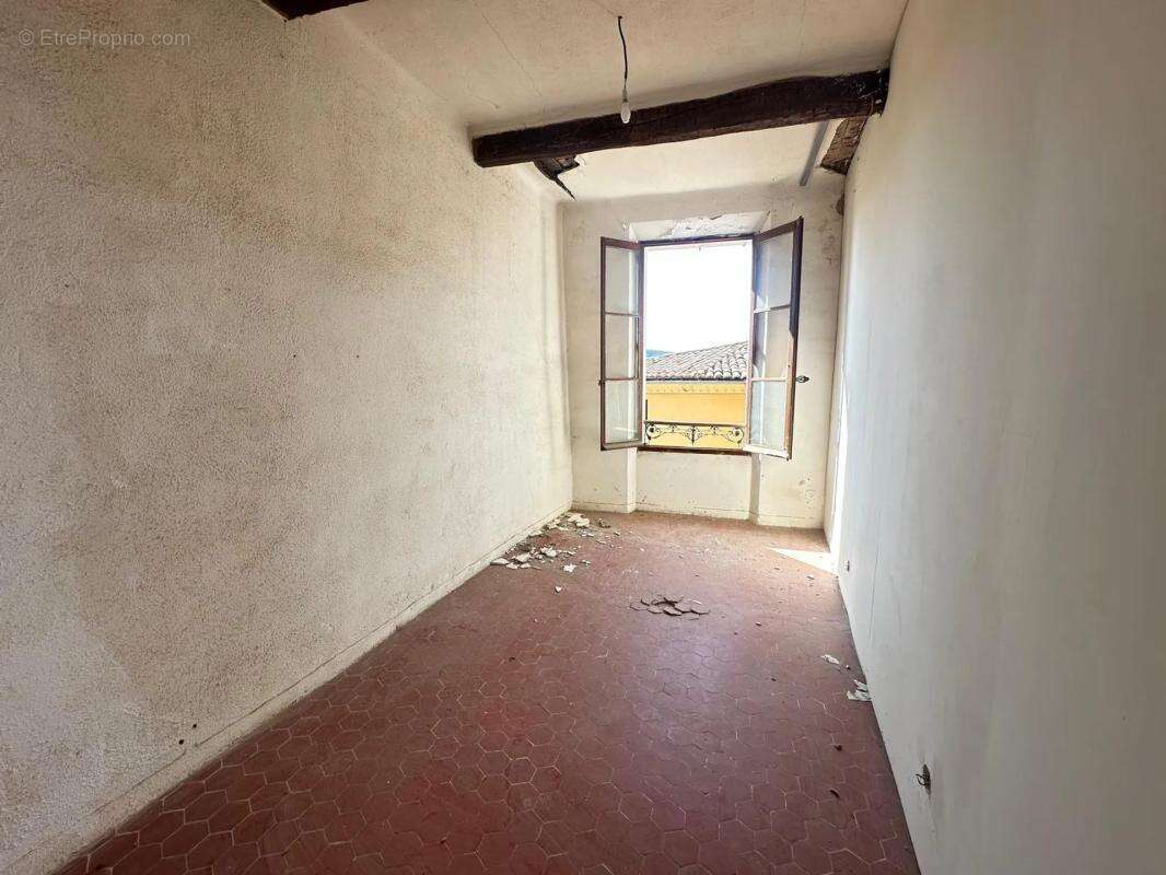 Appartement à MOUSTIERS-SAINTE-MARIE
