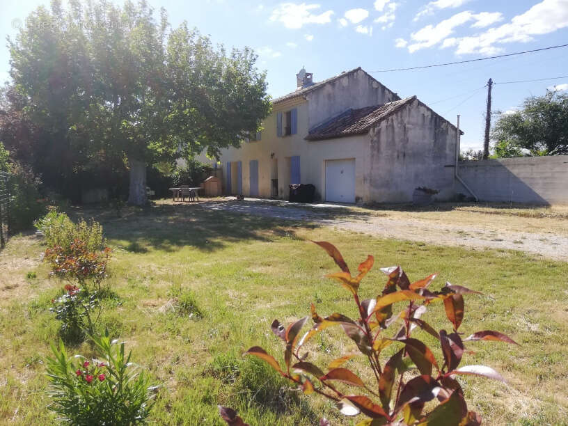 Maison à JONQUIERES