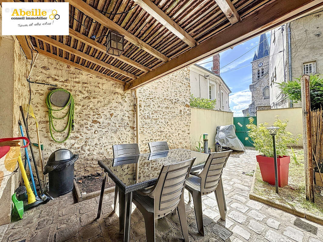 Maison à SAINT-CHERON