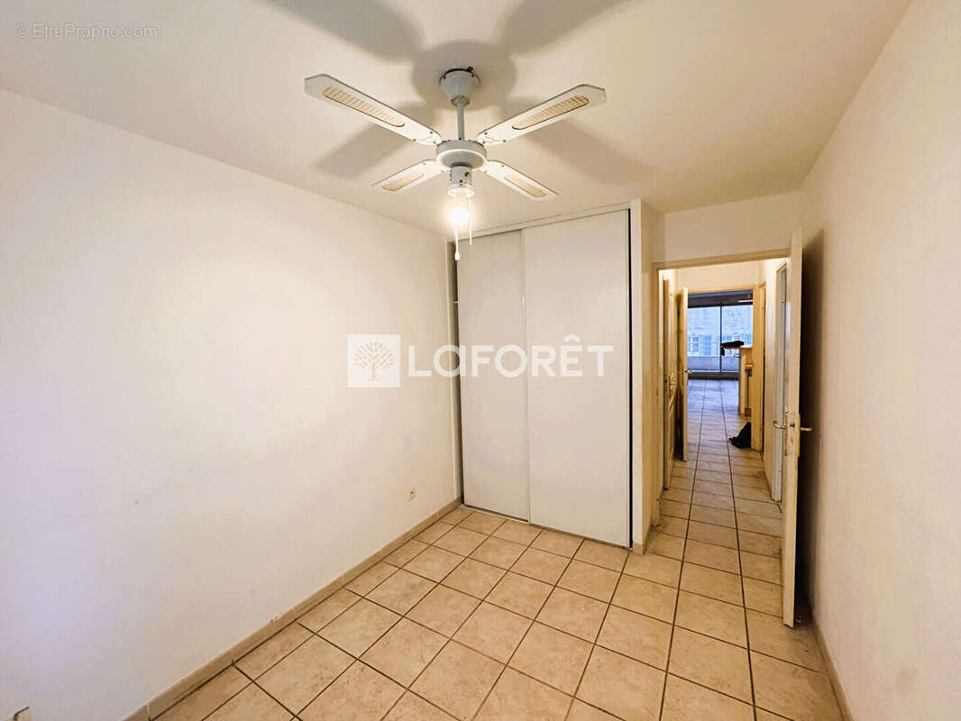 Appartement à MARSEILLE-8E